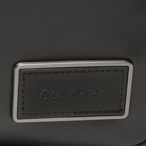 

Плоска сумкаCalvin Klein, Чорний