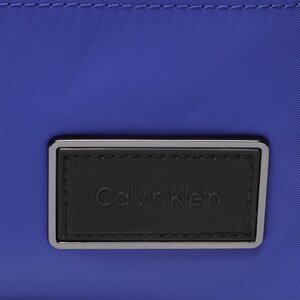 

Сумка на поясCalvin Klein, Синій