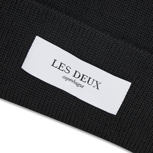 

ШапкaLes Deux, Чорний