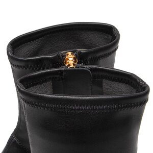 

БотильйониGiuseppe Zanotti, Чорний