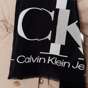 

ШальCalvin Klein Jeans, Чорний
