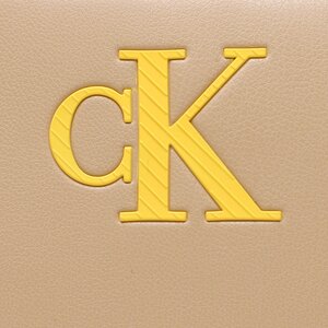 

СумкаCalvin Klein Jeans, Коричневий