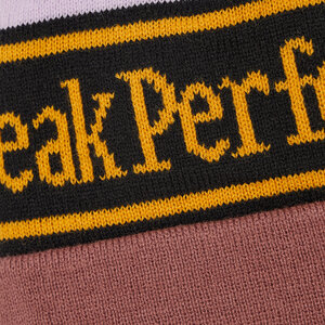 

ШапкaPeak Performance, Кольоровий
