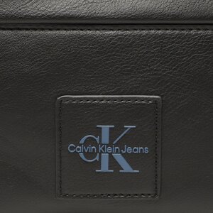 

Сумка на поясCalvin Klein Jeans, Чорний