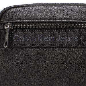 

Плоска сумкаCalvin Klein Jeans, Чорний