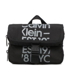 CALVIN KLEIN 136 - Pantoletten CALVIN KLEIN JEANS Pool Slide Perf HW0HW00747 Ck Black BAX