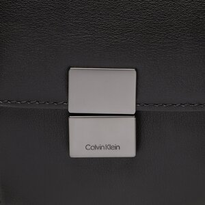 

Плоска сумкаCalvin Klein, Чорний