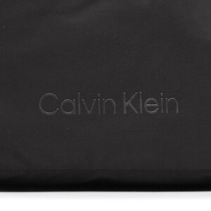 

Сумка на поясCalvin Klein, Чорний