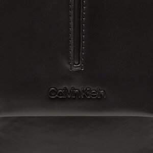 

Плоска сумкаCalvin Klein, Чорний