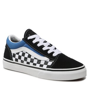Plimsolls Vans - has spit out some fire in the shoe game lately including the