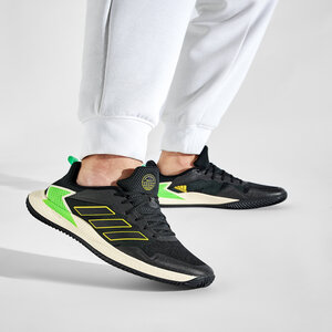 

Взуттяadidas, Чорний