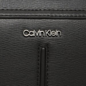 

Сумка на поясCalvin Klein, Чорний