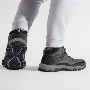 

Трекінгові черевикиSkechers, Сірий