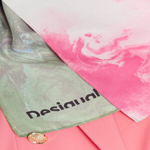 

ХусткаDesigual, Кольоровий