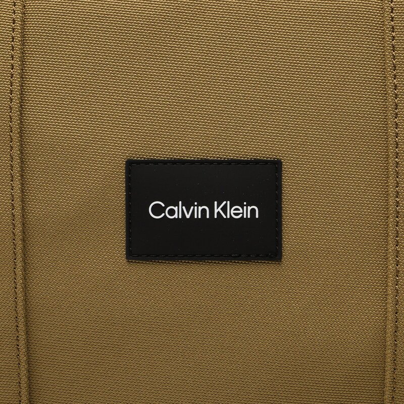 Tasche Calvin Klein Connect Casual Weekender K50K510758 KAC Sportliche Taschen und Rucksäcke Zubehör UN10548