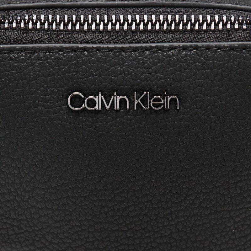 Umhängetasche Calvin Klein Ck Diagonal Conv Reporter Xs K50K510555 BAX Herren Jugendtaschen Leder-Galanterie Zubehör UN10531
