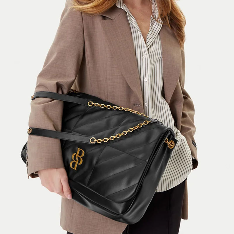 /c/kabelky/akcja:blackweeks_lp?itm_source=home&itm_medium=h2&itm_campaign=blackweeks_torebki