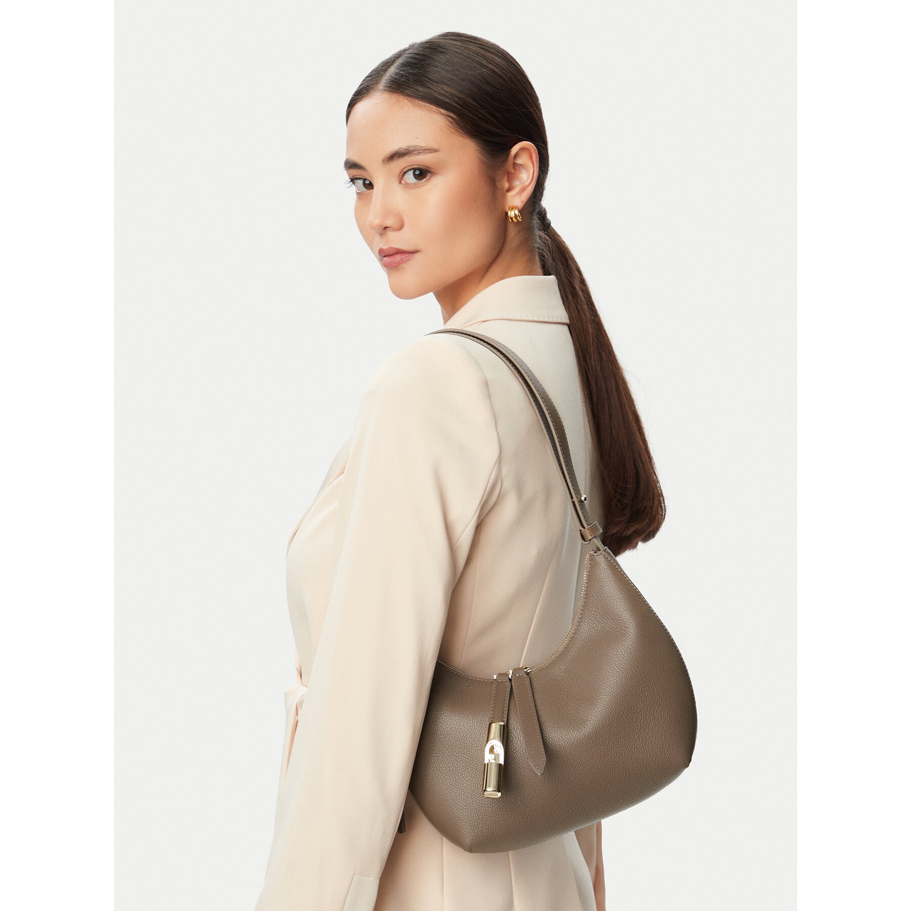 Torbica Furla Goccia S WB01500 BX3353 CN 4903S Tamno siva