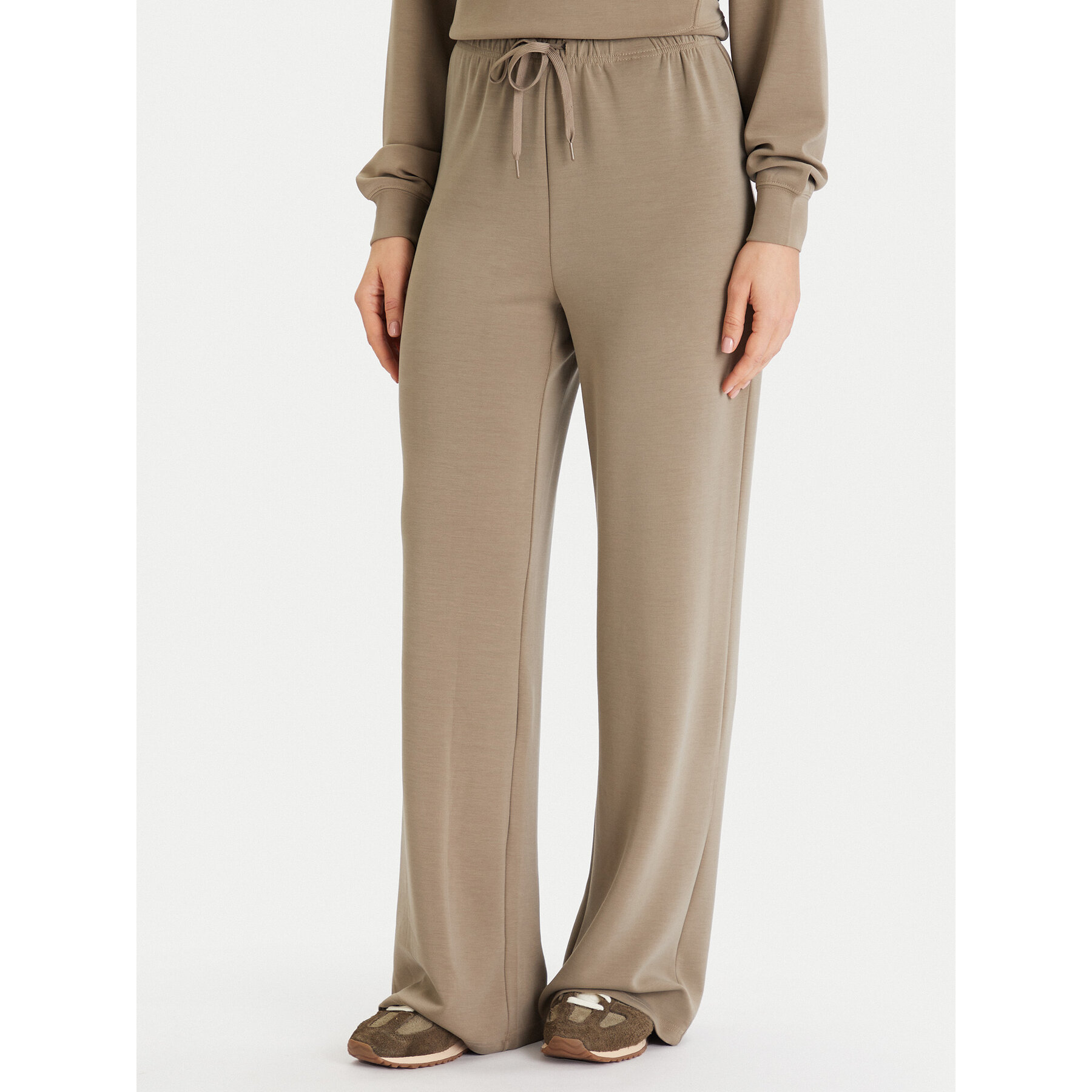 ONLY Jogginghose Maya 15361169 Grün Regular Fit