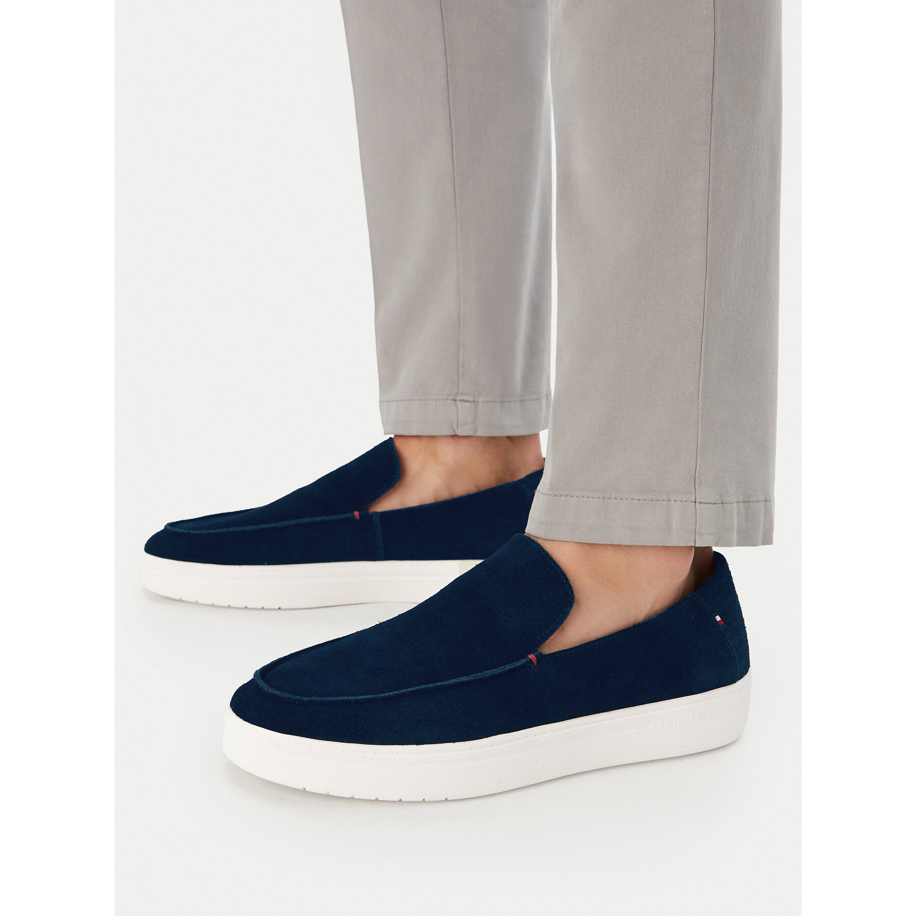 Loaferice Tommy Hilfiger Modern Light Suede Loafer FM0FM05924 Tamnoplava