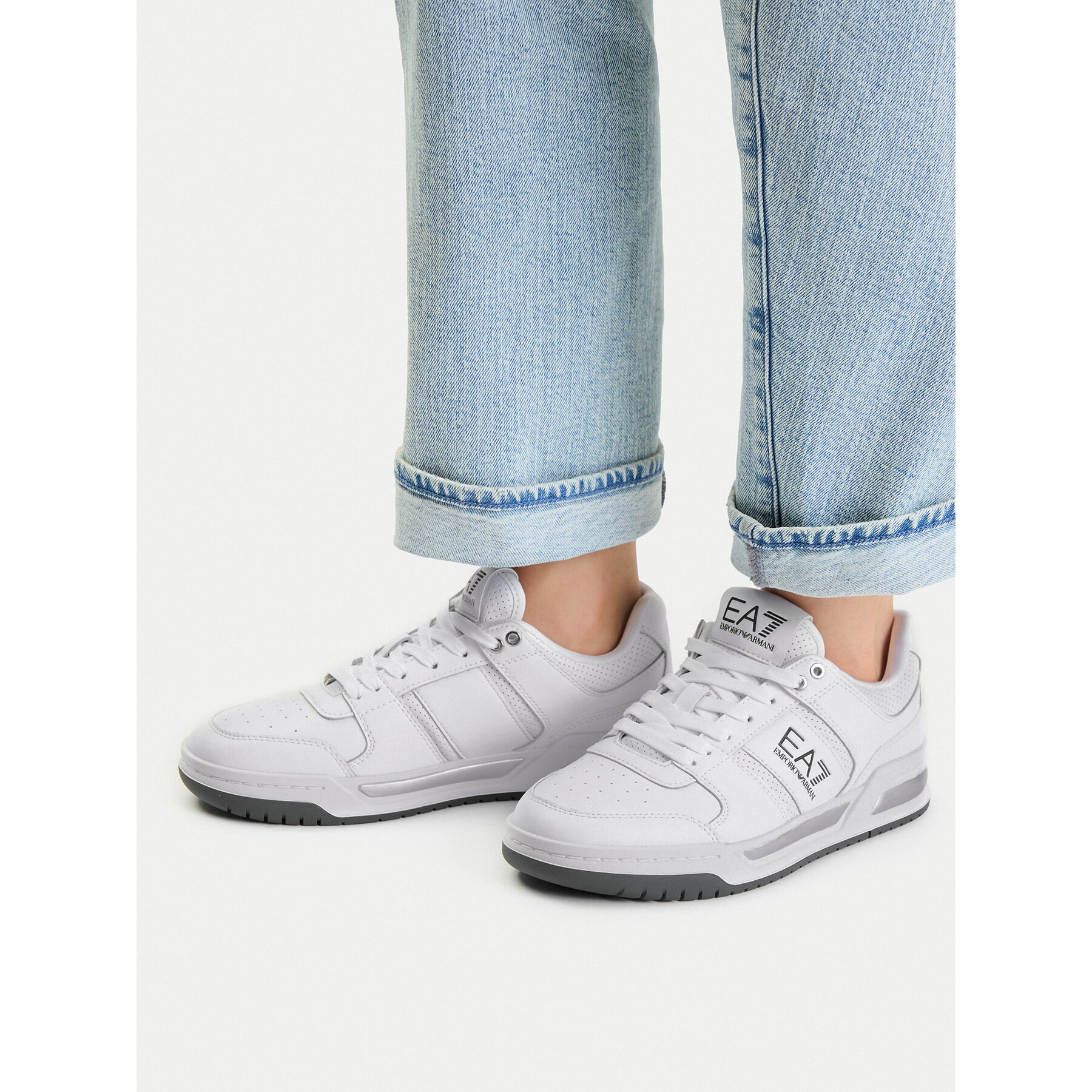 Sneakers EA7 Emporio Armani X8X234 XK422 R938 Alb