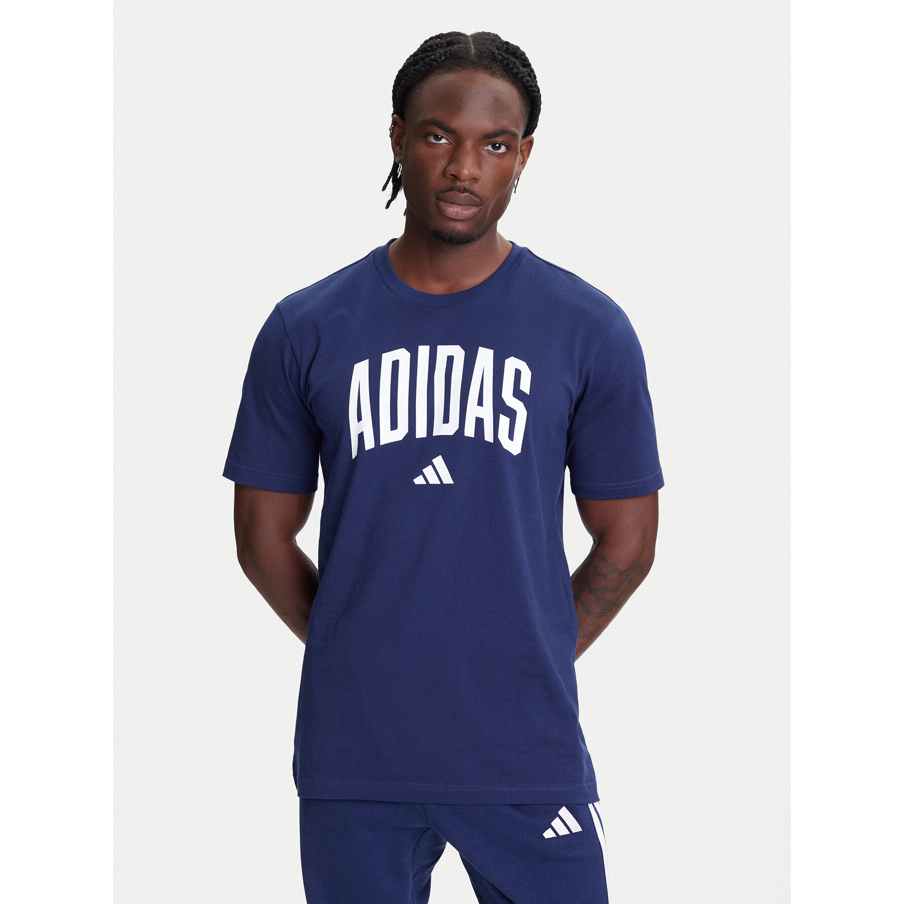 adidas T-shirt Collegiate Lineage Graphic JM6417 Plava Regular Fit