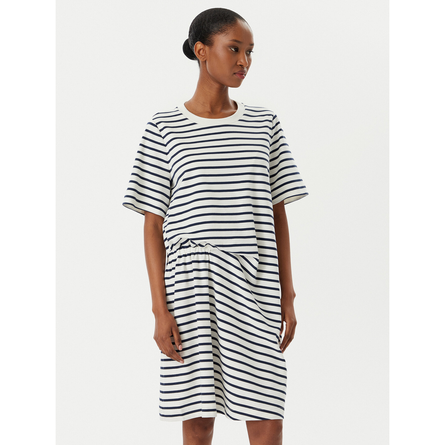 Weekend Max Mara Kleid für den Alltag 2515621012650 Dunkelblau Regular Fit
