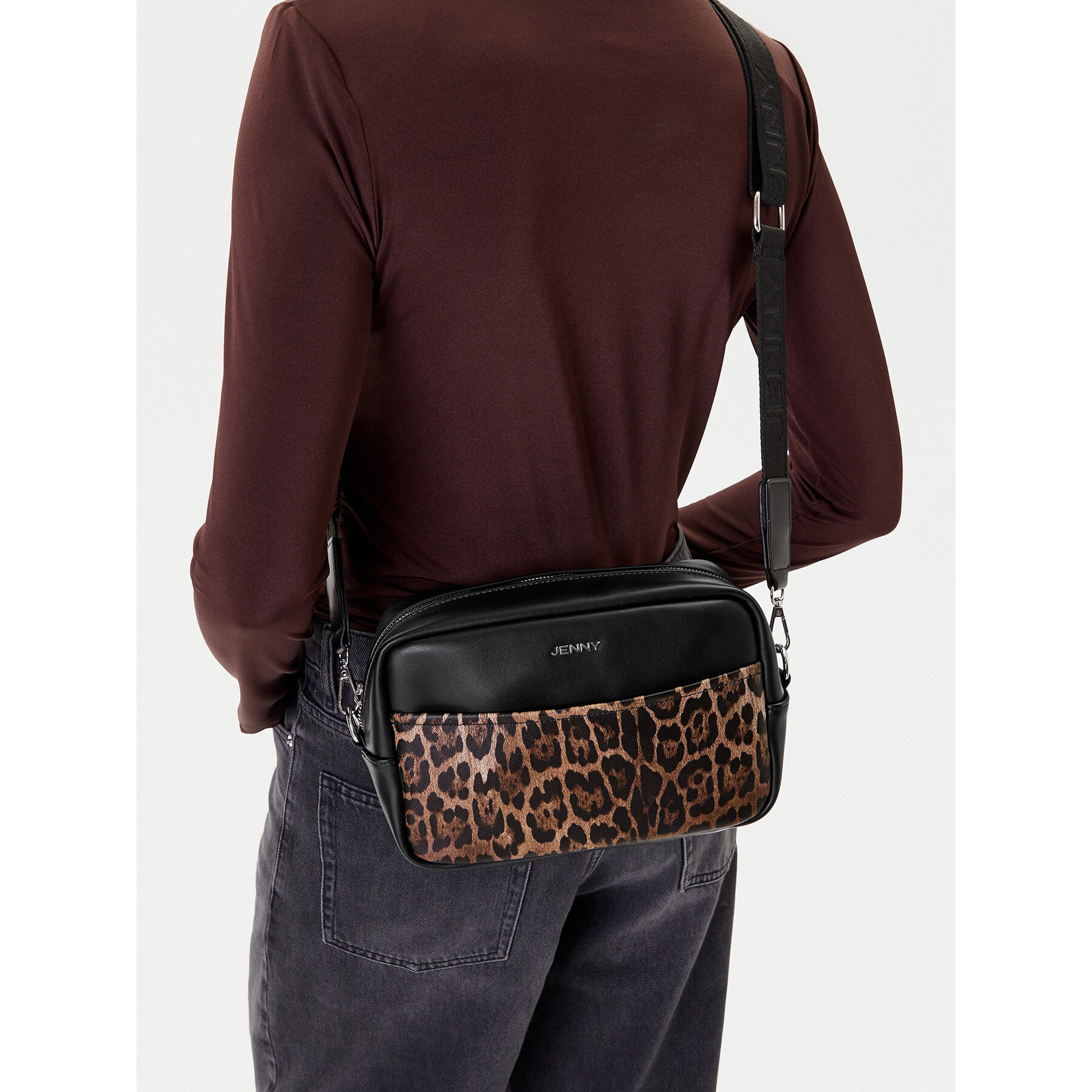 Дамска чанта JENNY C-JNY-M-022-08 Черен