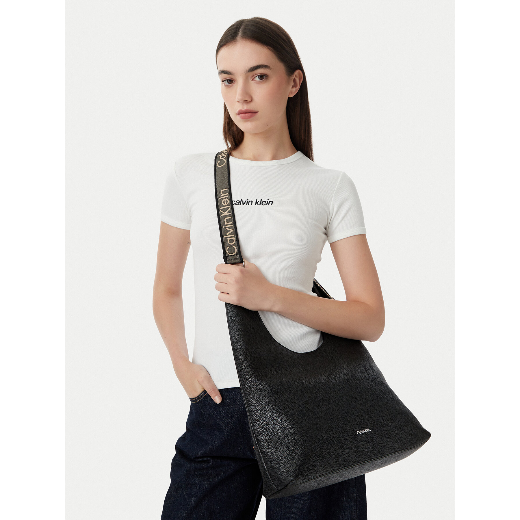 Torbica Calvin Klein Webbing Adj Strap Large Shoulder LV04F3643G Crna