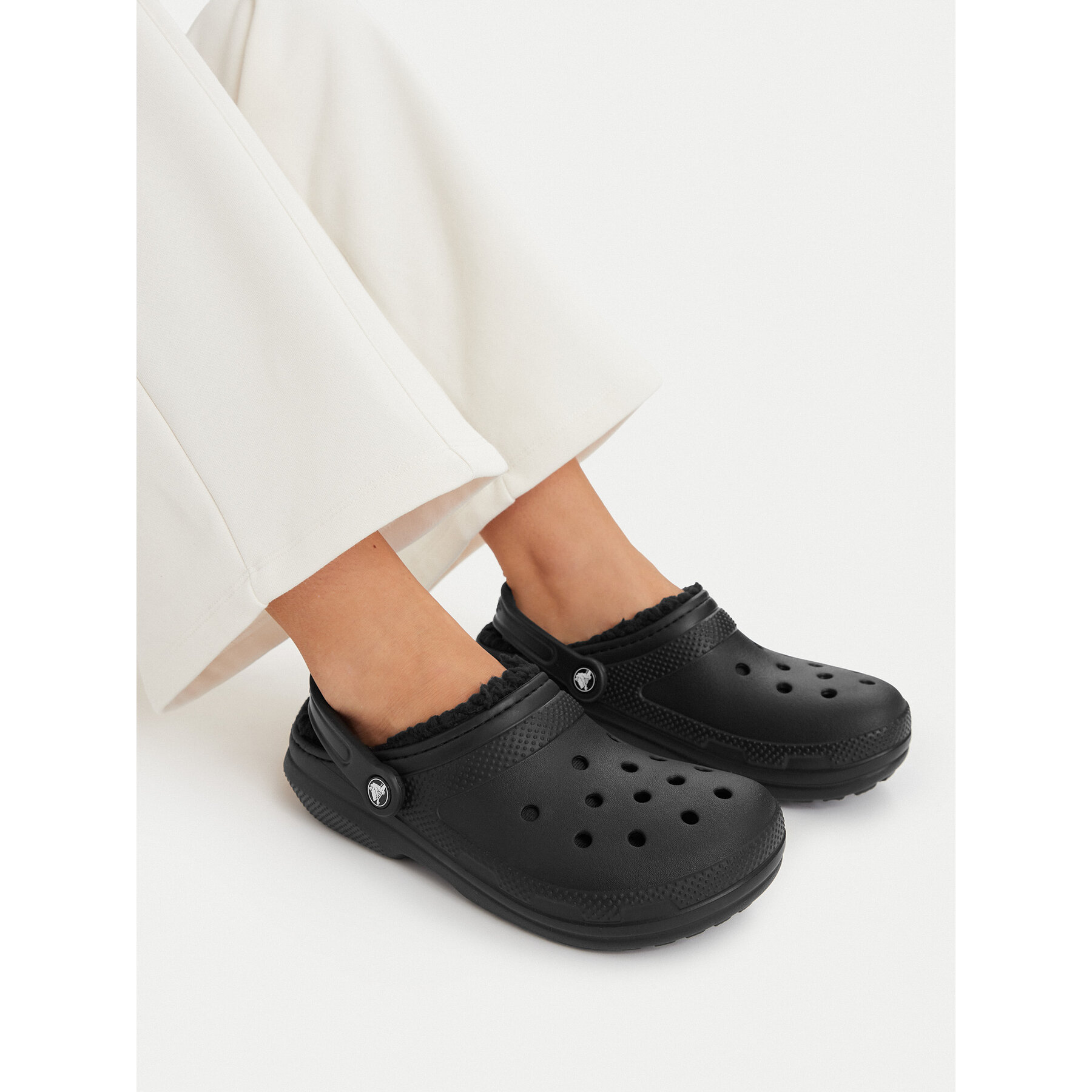 Şlapi Crocs Classic Lined Clog 203591 Negru