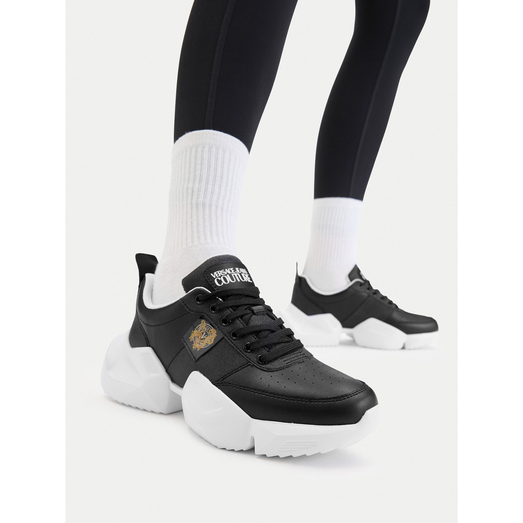 Sneakersy Versace Jeans Couture 80VA3SU8 ZPB80 899 Čierna
