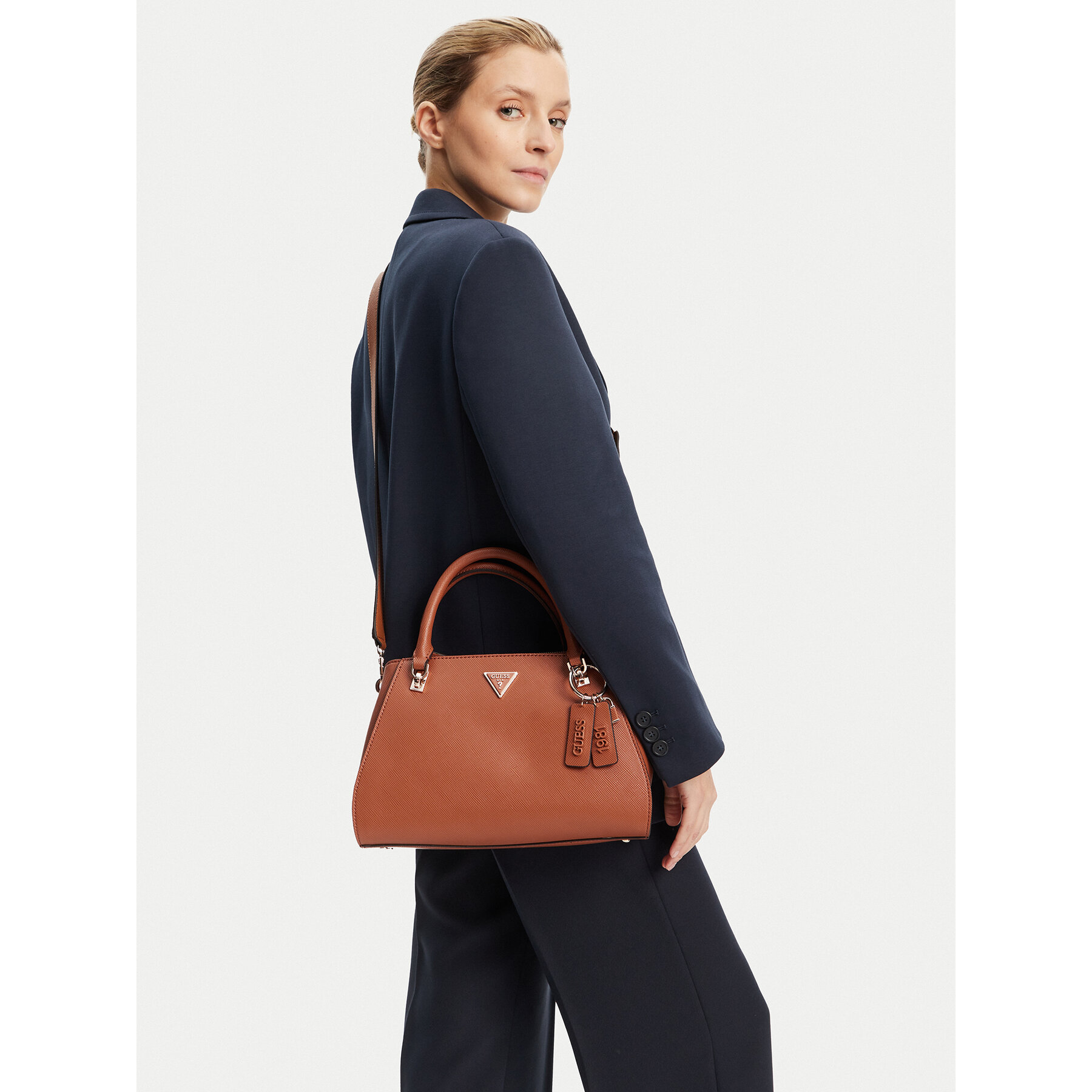 Geantă Guess Noelle II HWZG96 72070 Maro