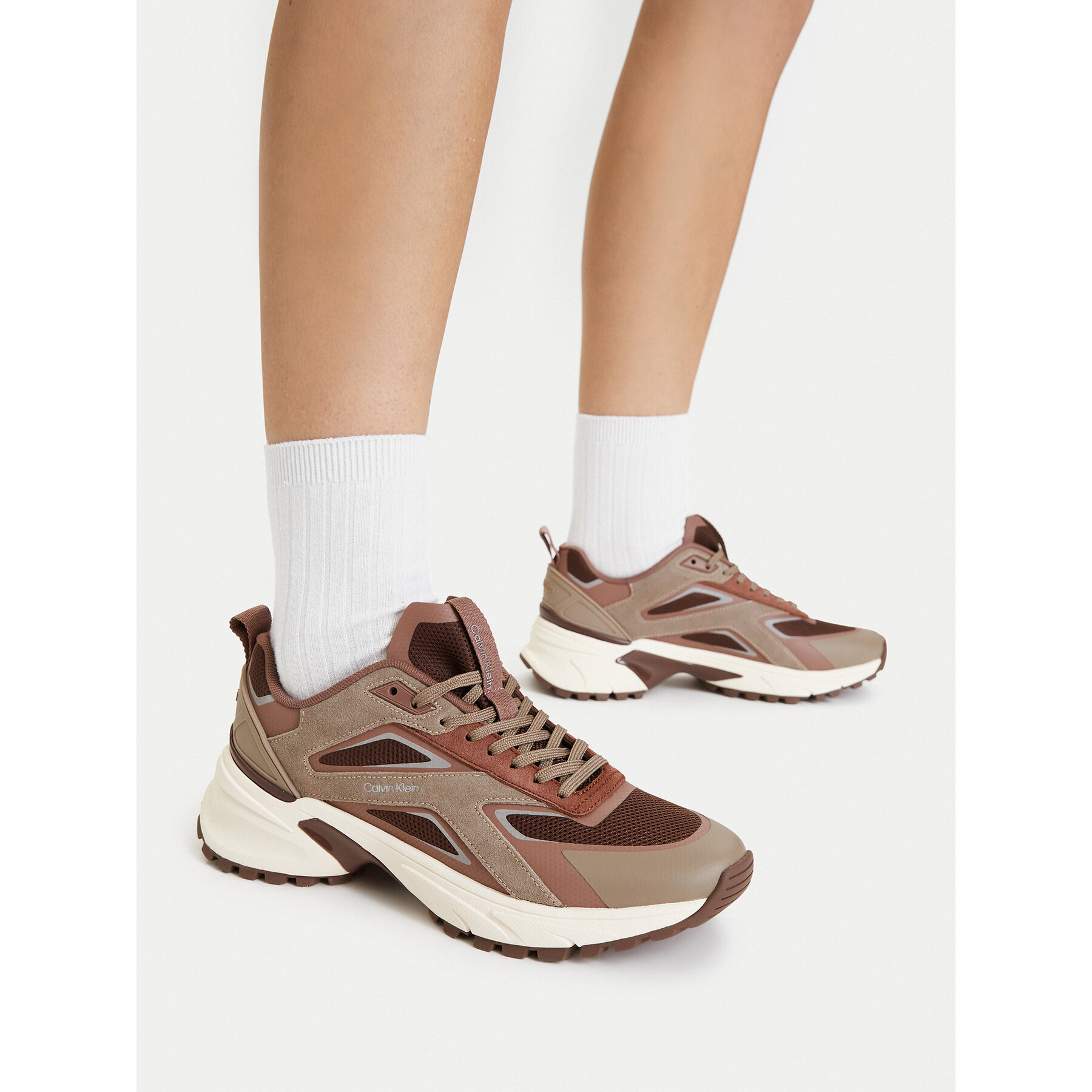 Tenisice Calvin Klein Hike Runner Ck Stripe Refl Su HW0HW03107 Smeđa
