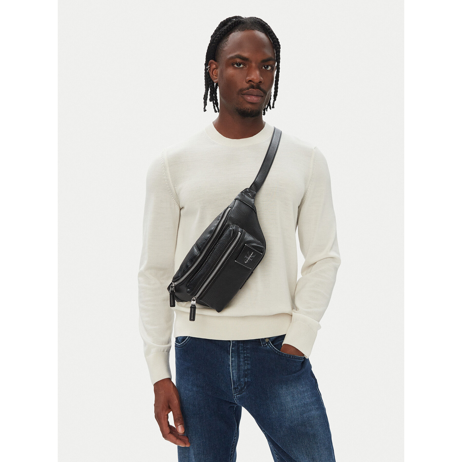 Ľadvinka Calvin Klein Bold Pebble Sling LV04D3427G Čierna