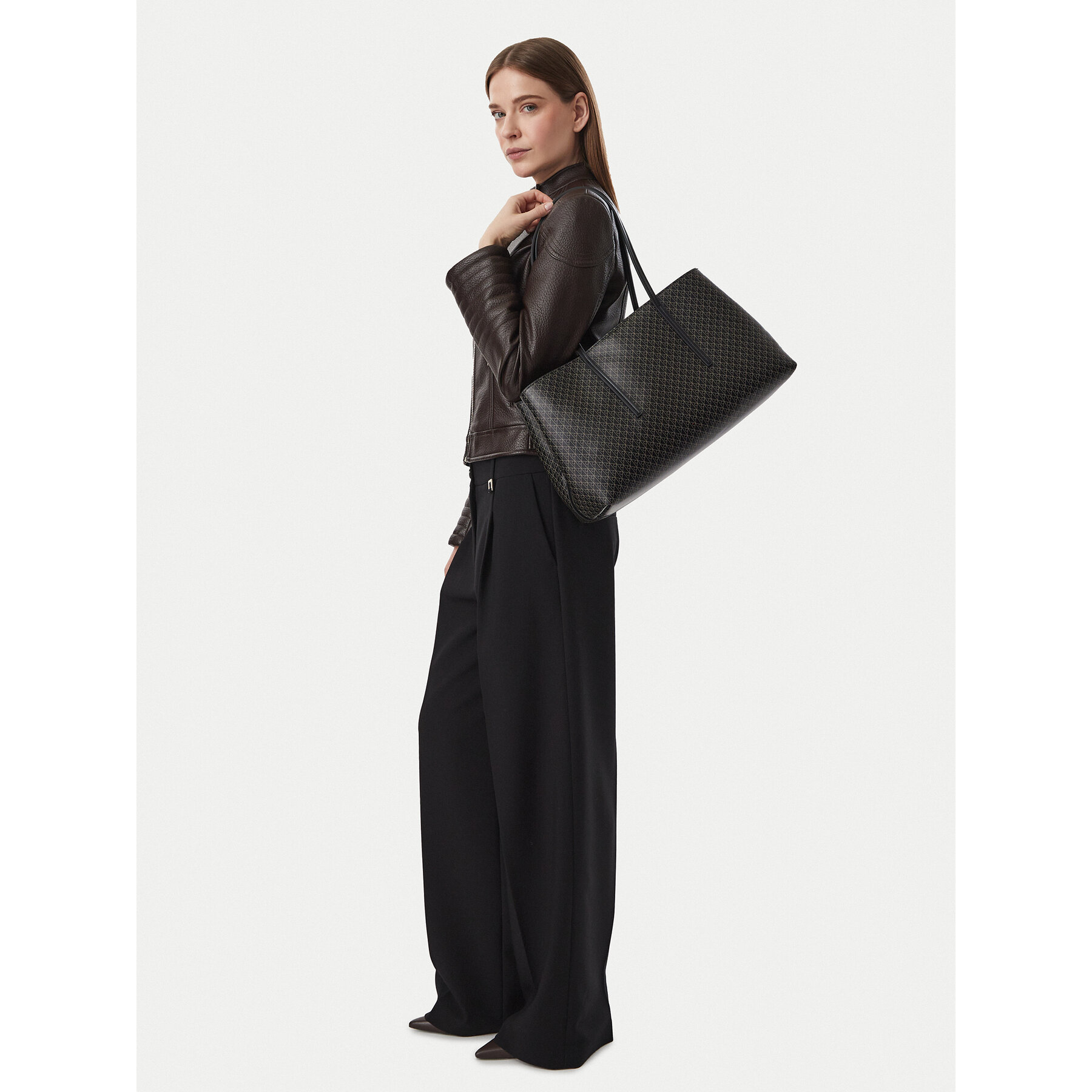 Geantă Calvin Klein Emblem Aop Medium Work Tote LV04F3786G Negru