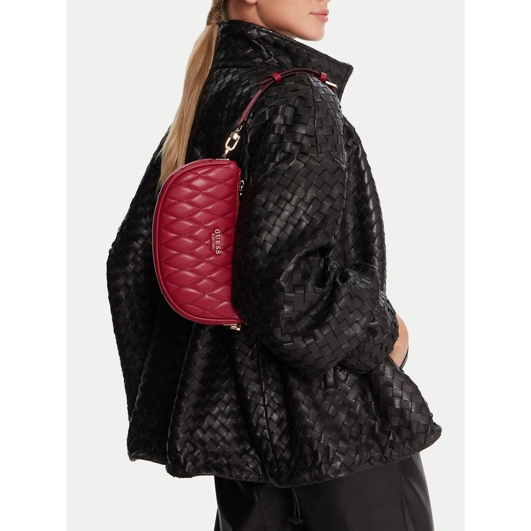 Дамска чанта Guess Valla Mini HWQG81 22720 Червен