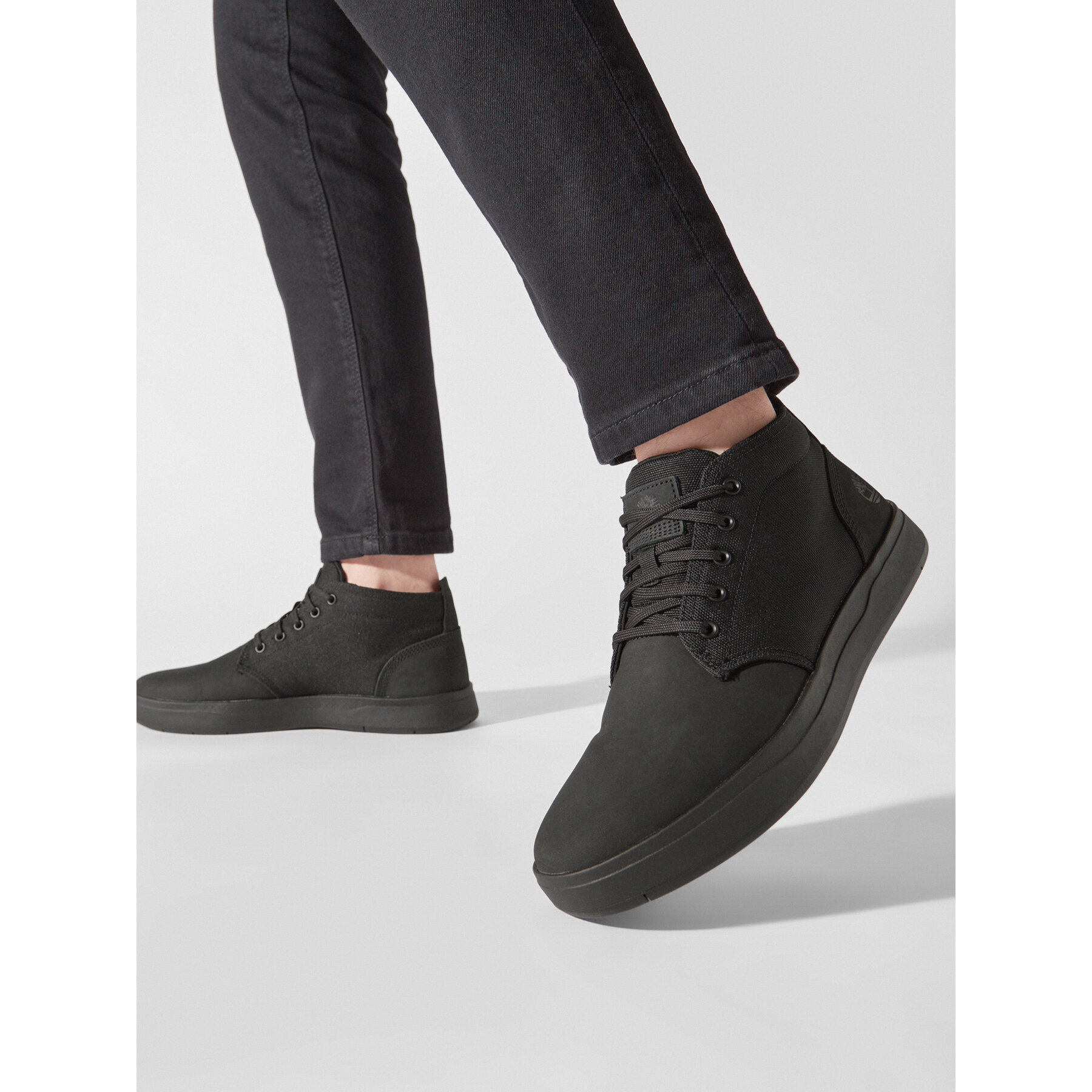 Gležnjače Timberland Davis Square F/L Chukka TB0A1T160011 Crna