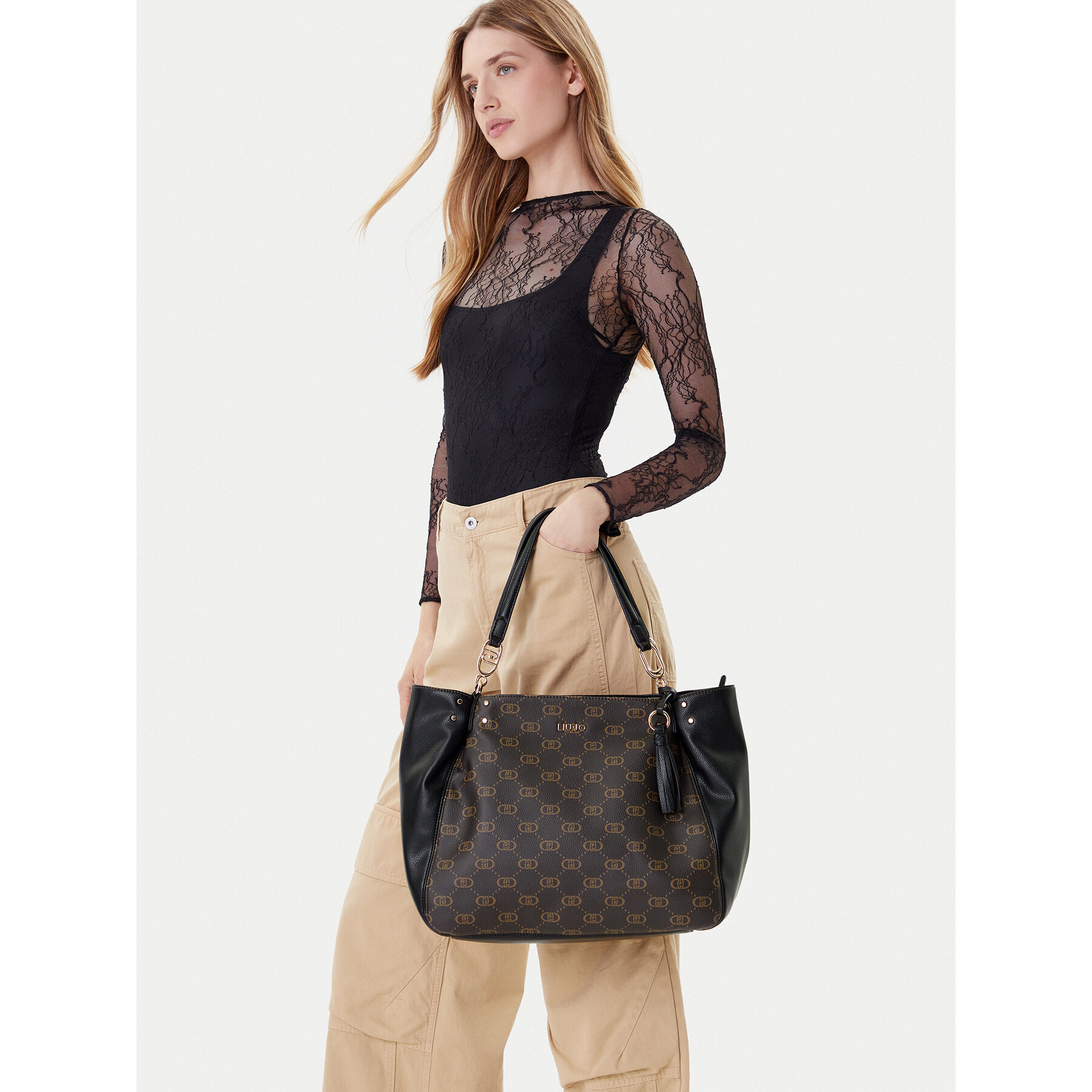 Táska Liu Jo M Tote AF5112 E0053 Barna