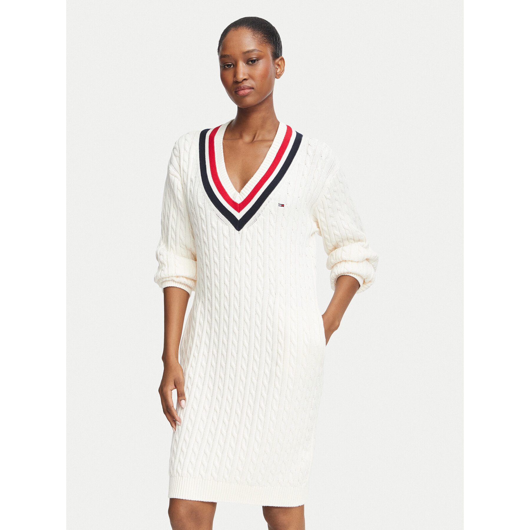 Tommy Jeans Strickkleid DW0DW23540 Weiß Relaxed Fit