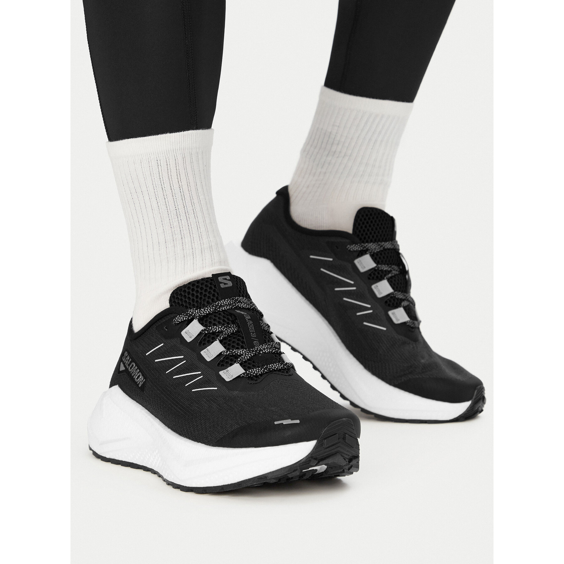 Tekaški čevlji Salomon Aero Blaze 3 Grvl L47914900 Črna