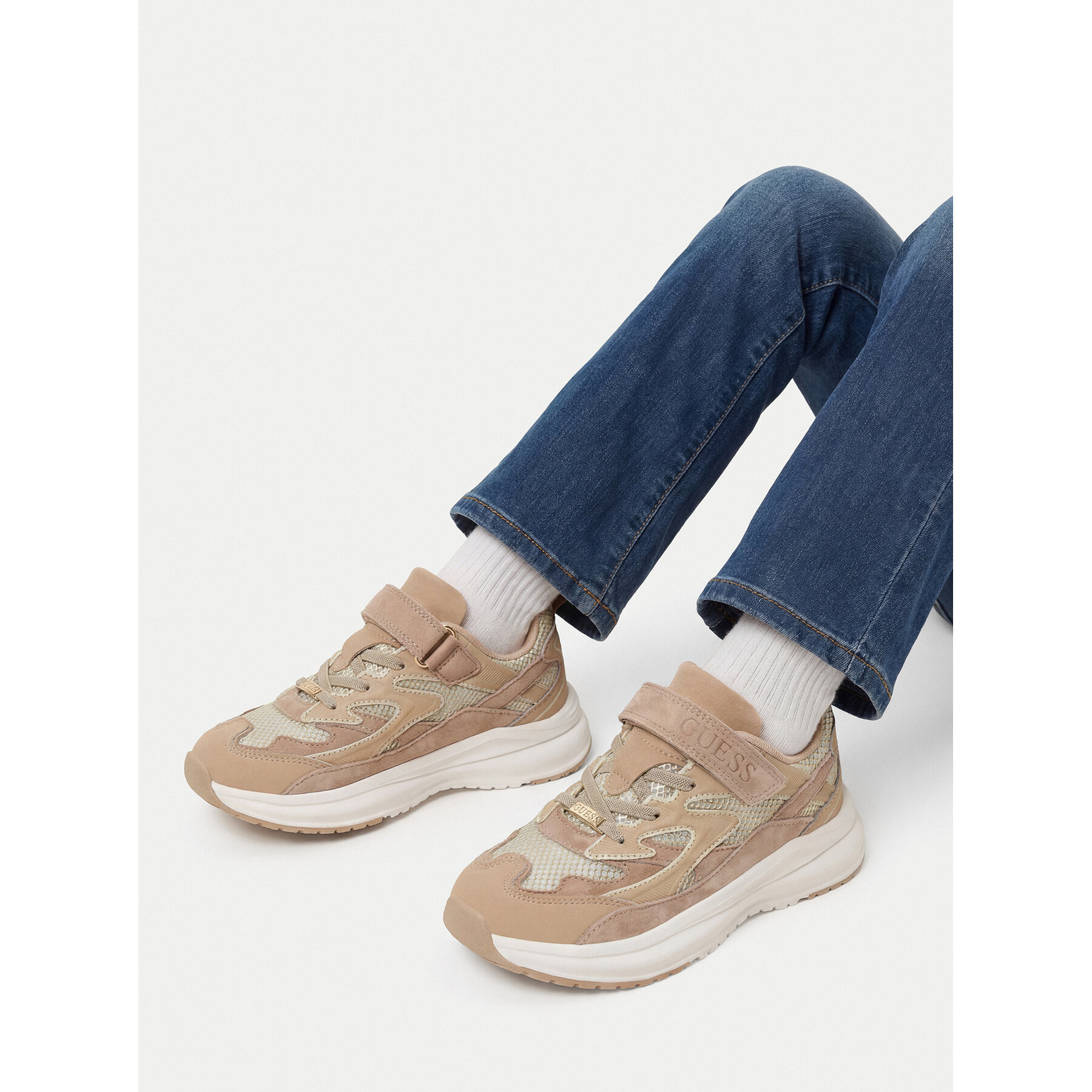 Superge Guess CEO-CP40-5K-258AL Bež