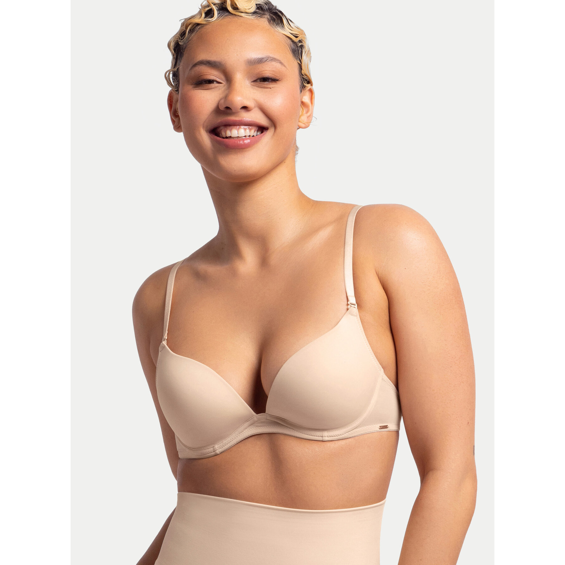 Dorina Grudnjak push-up Michelle FXPG0042MI121 Bež
