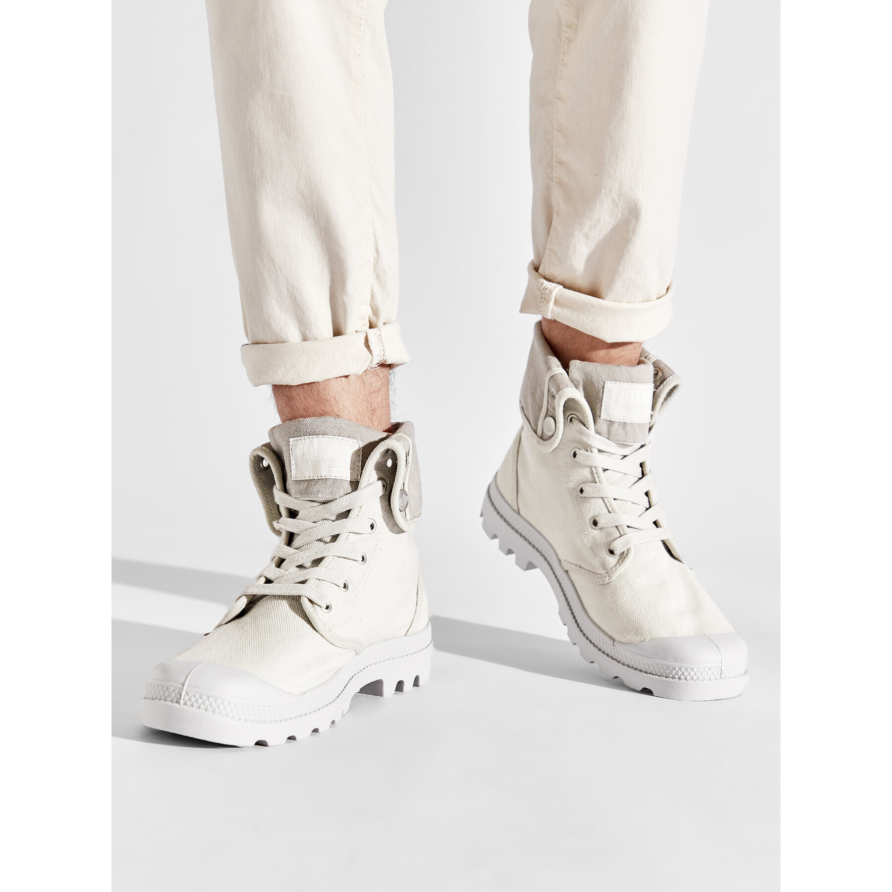 Outdoorová obuv Palladium Baggy 02353-095-M Sivá