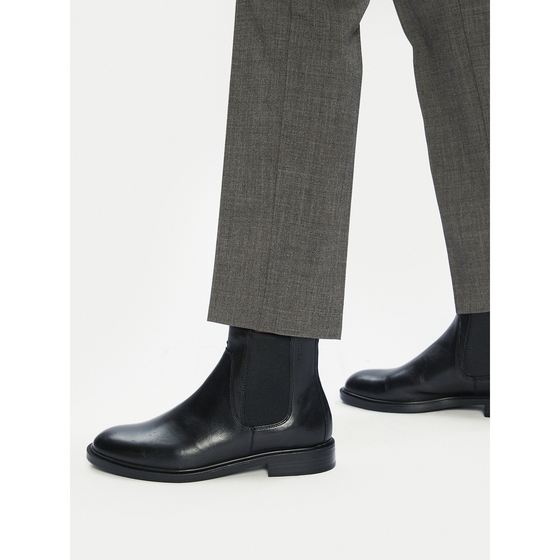 Jātnieku stila puszābaki Vagabond Shoemakers Amina 5603-001-20 Melns