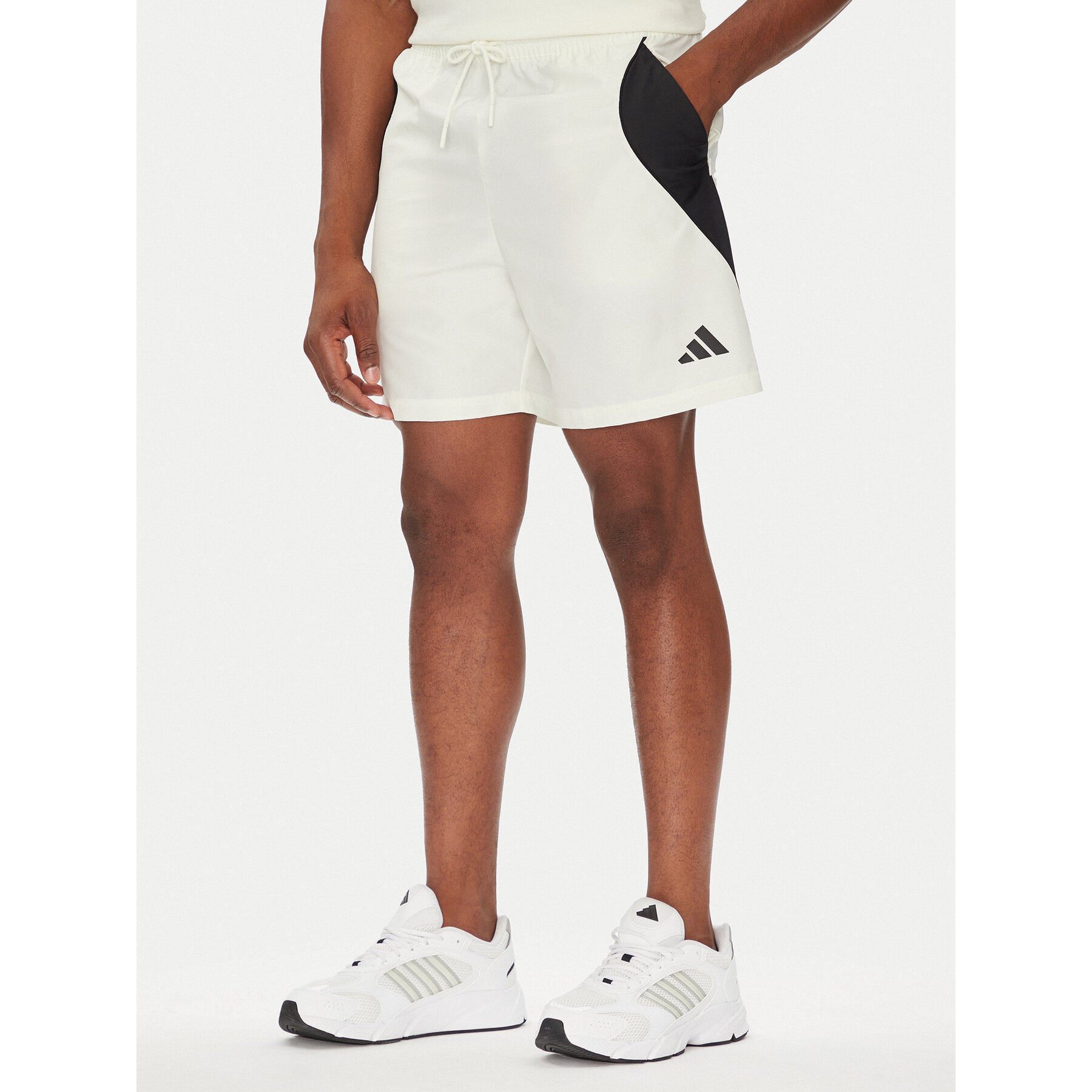 adidas Sportshorts Stadium JX5624 Weiß Regular Fit