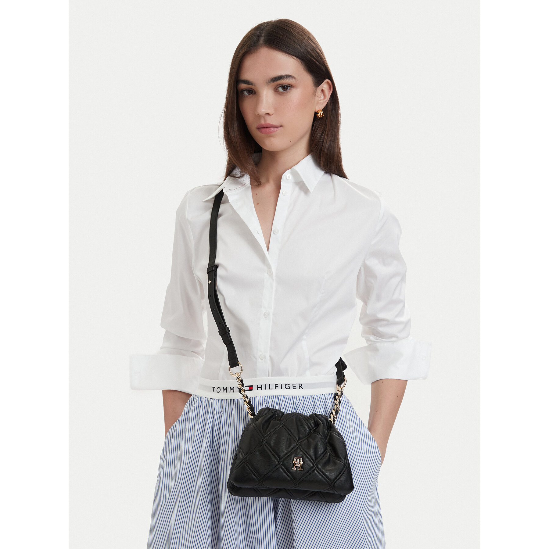 Ročna torba Tommy Hilfiger Th Feminine Mini Crossover AW0AW18718 Črna