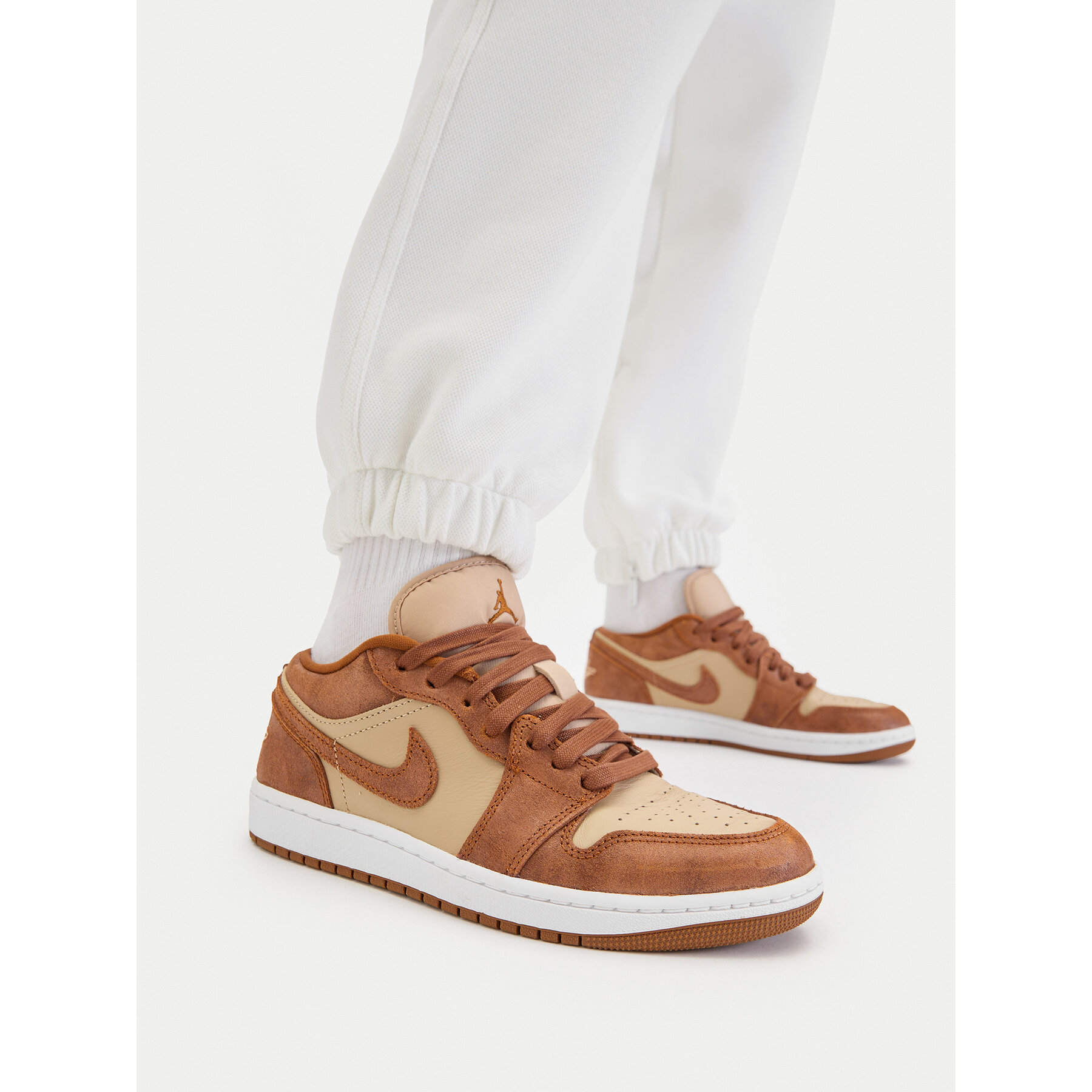 Αθλητικά Nike Air Jordan 1 Low Se FJ3453 200 Καφέ
