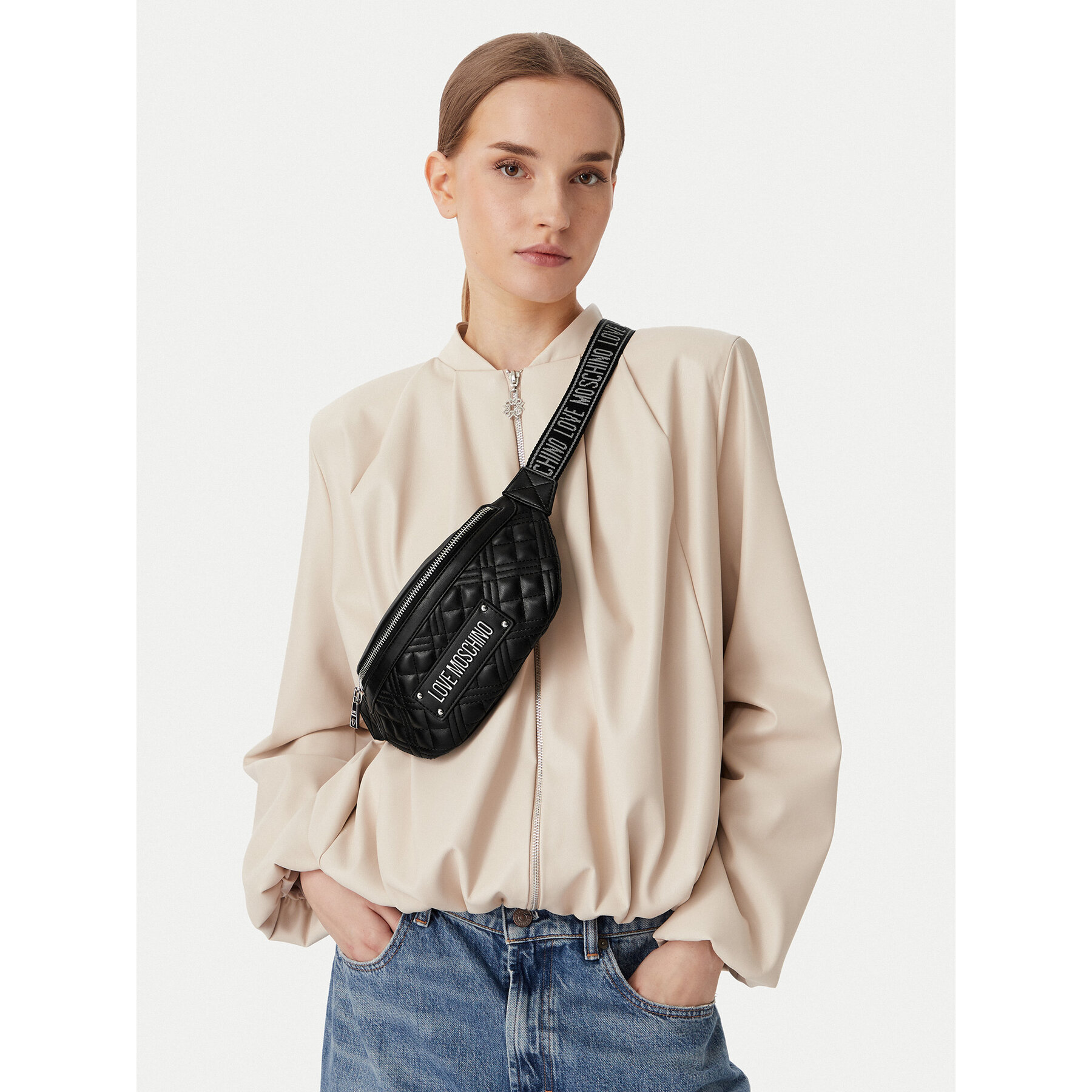 Ľadvinka LOVE MOSCHINO JC4003PP1PLA000B Čierna