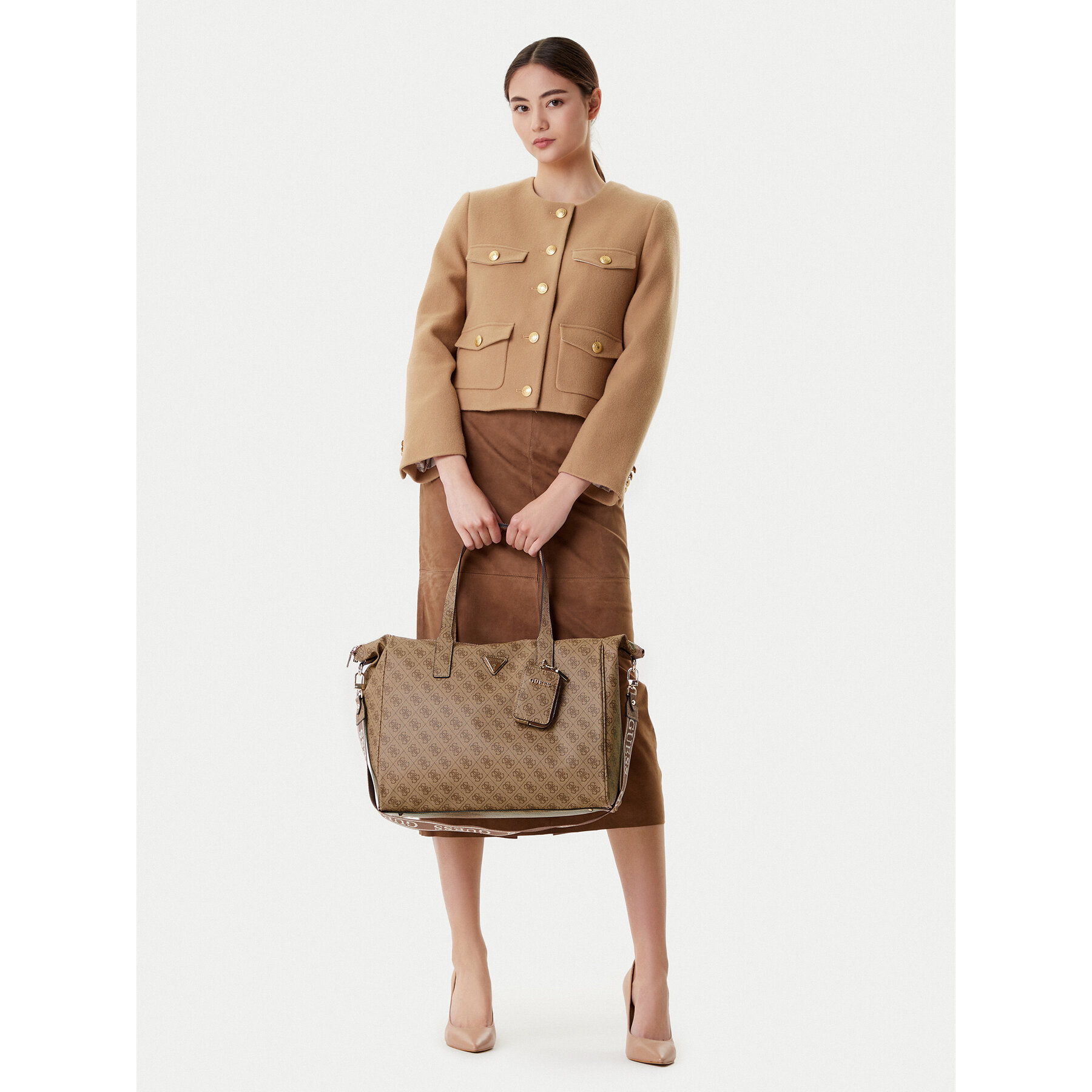 Hétvégi táska Guess Latona Travel TWLB92 11017 Barna