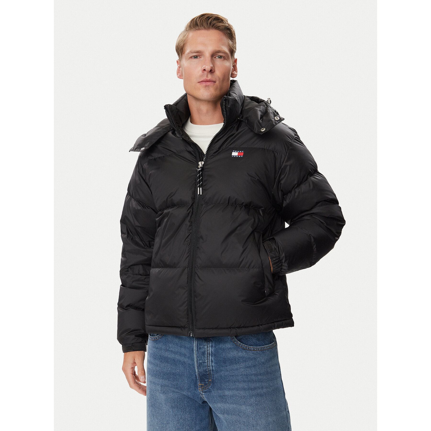 Tommy Jeans Daunenjacke DM0DM22036 Schwarz Regular Fit
